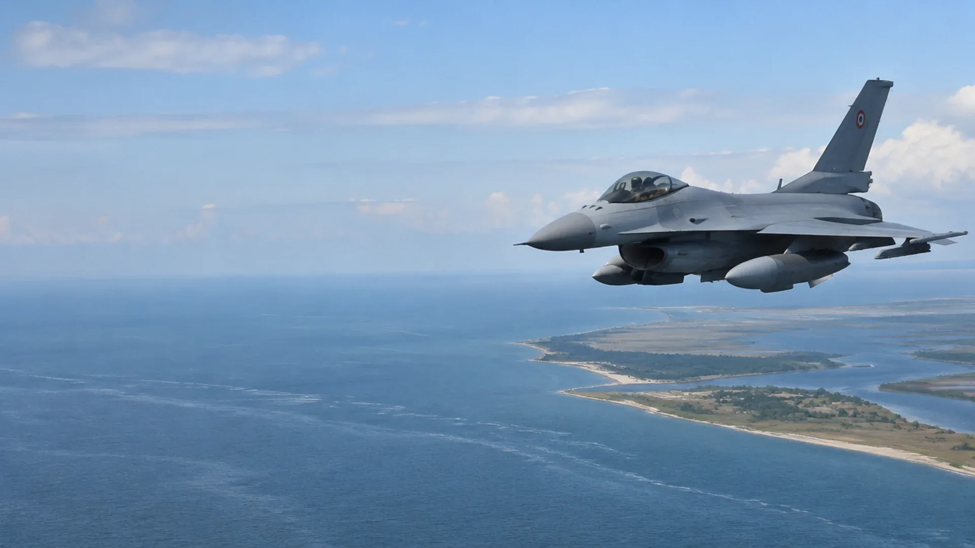 Румънски F-16 свалиха два дрона над Черно море